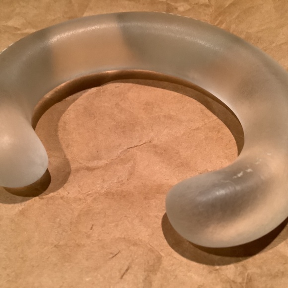 Patricia Von Musulin Vintage Lucite pounded sterling nails in bone Bracelet - Picture 2 of 5